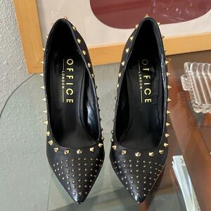 Black Studded Women's Shoes